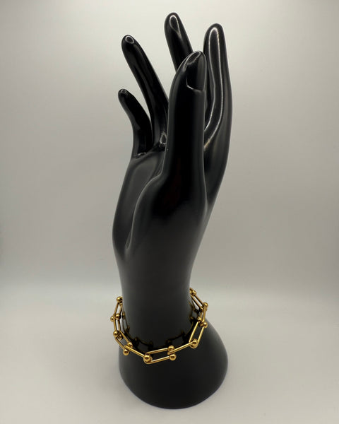 Pulsera de eslabones dorados