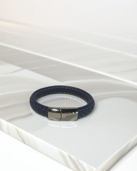 Pulsera de cuero azul marino con cierre de plata