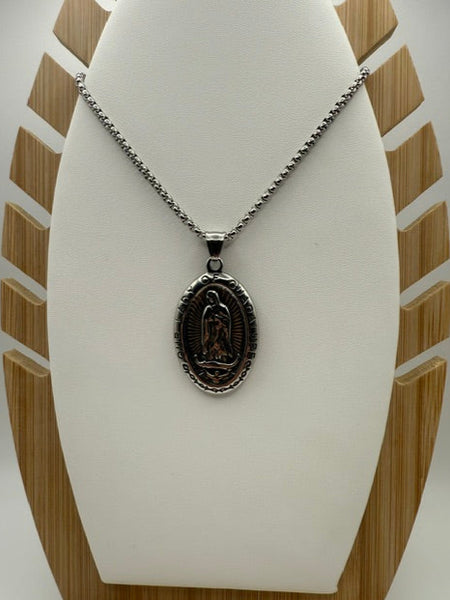 Pendiente de Nuestra Señora de Guadalupe